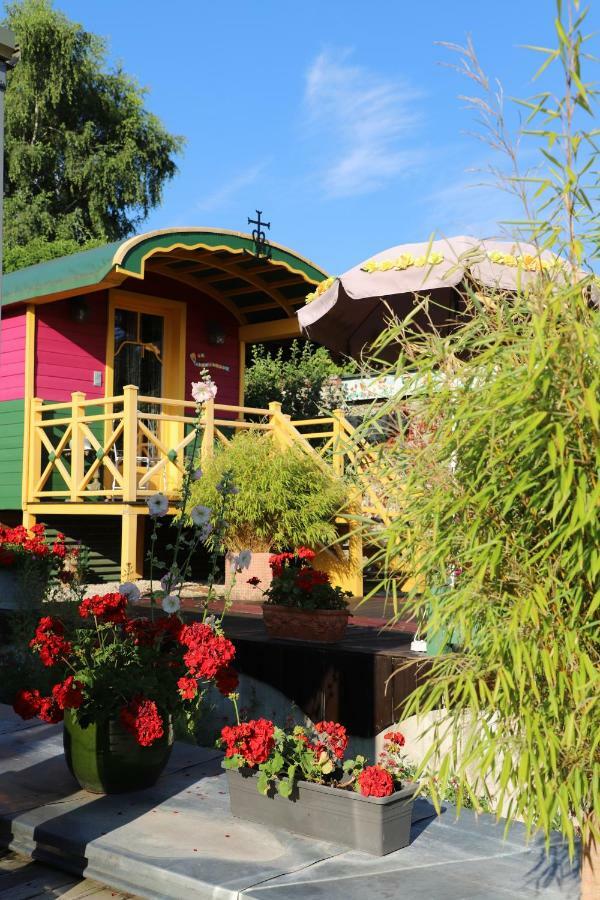 Bed and Breakfast Roulotte La Dominique Romery  Экстерьер фото